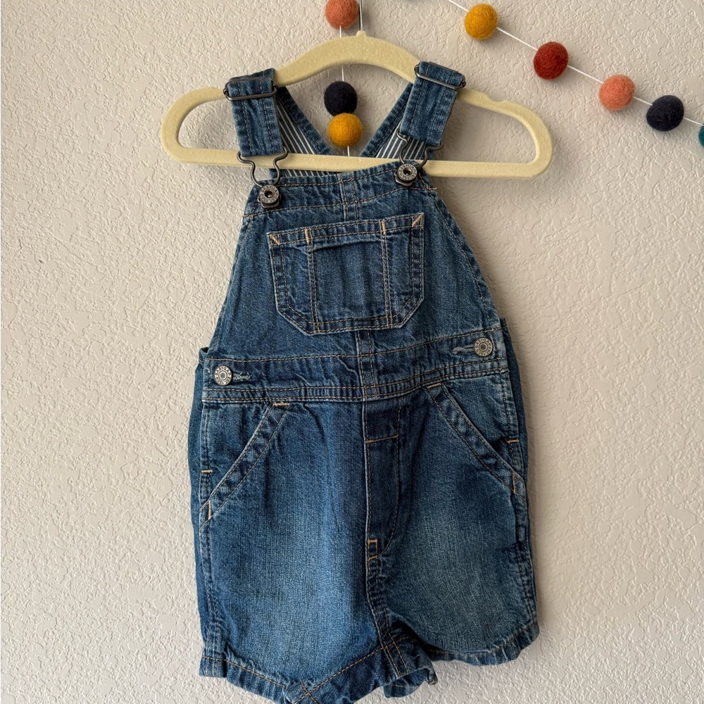 GAP Blue Denim Overalls Adjustable Straps Relaxed Fit